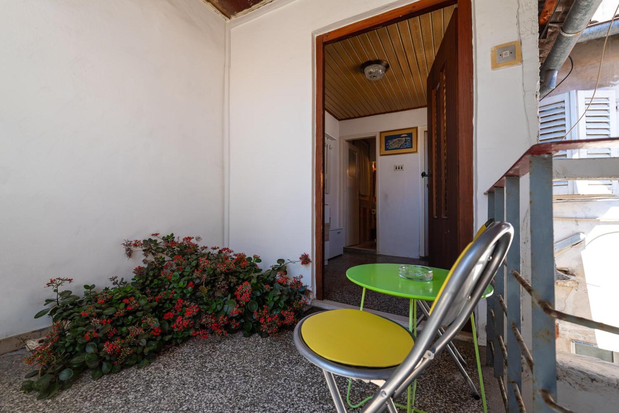 Timeless Antique Old Town With Terrace Apartment Zadar Exterior photo
